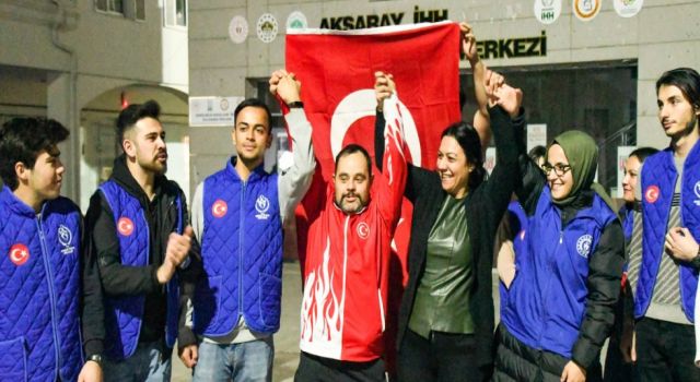 Gururumuza Coşkulu Karşılama