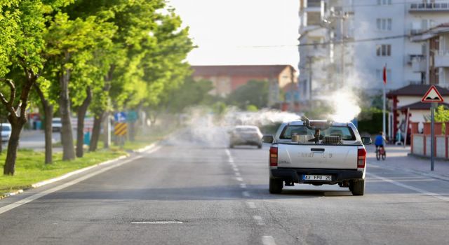 Havaların Isınmasıyla Belediye İlaçlama Çalışmalarına Hız Verdi