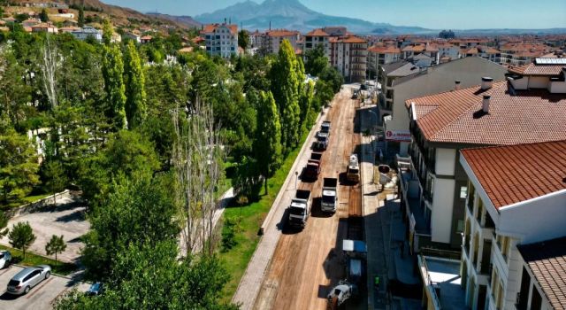 İsale Hatlarında Asfalt Çalışması Başladı