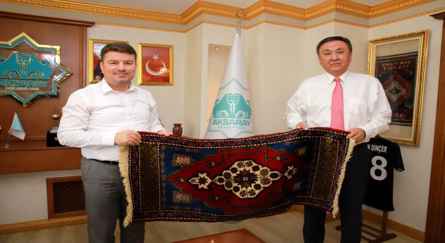 Kırgız Cumhuriyeti Büyükelçisi Kubanıçbek Ömüraliyev, Başkan Dinçer’i Ziyaret Etti