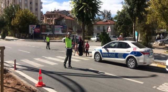 Trafikte İki Haftada 8 bin 172 Araç Denetlendi