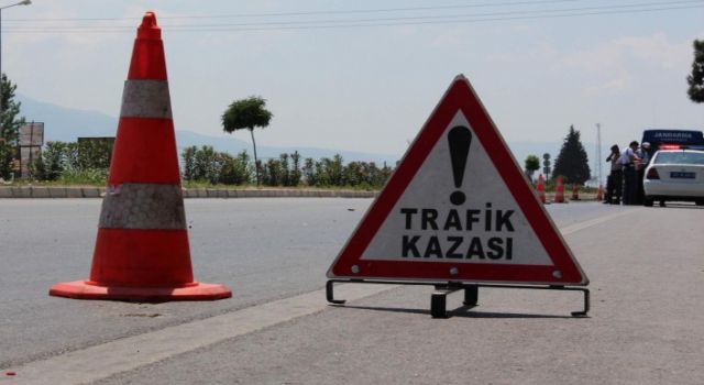 Trafik Kazasında Yaralandı