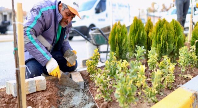 Aksaray Belediyesi Peyzaj Çalışmalarına Devam Ediyor