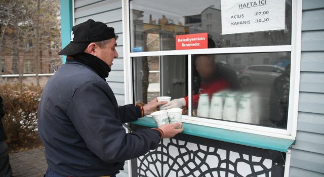 BAŞKAN DİNÇER; ‘’VATANDAŞLARIMIZ GÜNE BELEDİYE HİZMETLERİ İLE BAŞLIYOR’’