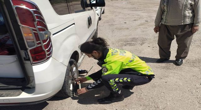 Bayram Tatiline Giden Ailenin İmdadına Aksaray Polisi Yetişti
