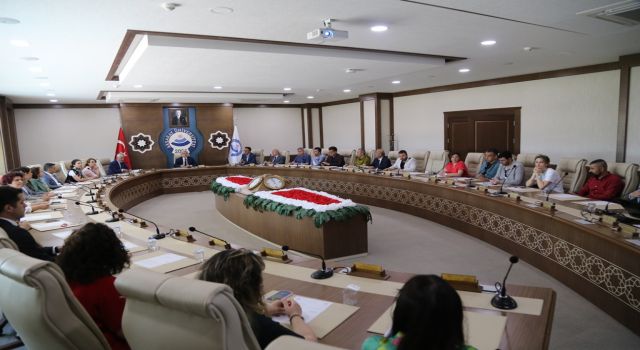 ASÜ, Hayata Dokunan Bir Noktaya Geldi