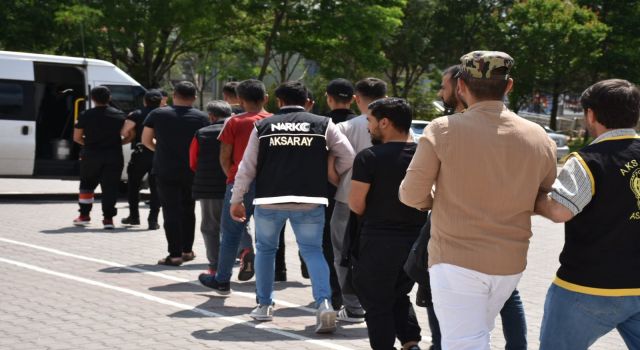 Emniyetten 20 Adrese Eş Zamanlı Firari Operasyonu