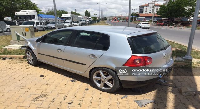 iki otomobilin çarpışması sonucu 1 kişi yaralandı
