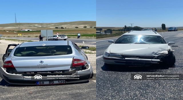 İki Otomobilin Çarpışması Sonucu 3'ü çocuk 7 Kişi Yaralandı