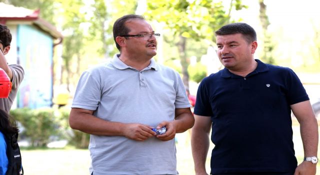 Ak Partili Öz’den Belediye Projelerine Övgü