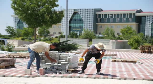 ASÜ’de Yeni Dönem İçin Çevre Düzenlemeleri Başladı