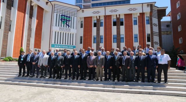 İhtisas Üniversitesi Rektörleri Rize’de Buluştu