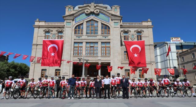 Pedallar 15 Temmuz Anısına Çevrildi