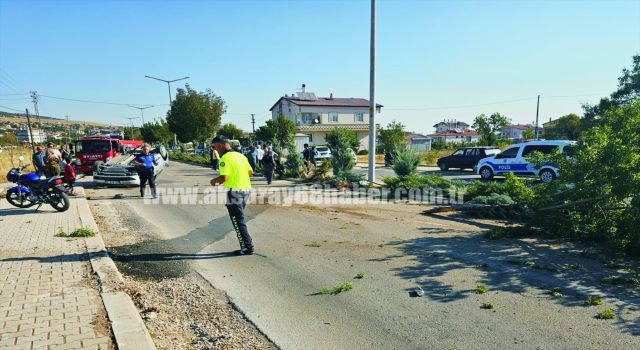 Konya'da Refüje Çarpan Otomobilin Sürücüsü Öldü