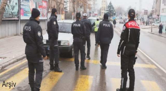 Emniyet Huzur İçin Denetimlerini Sürdürüyor