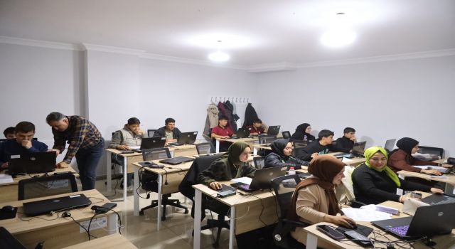 Aksaray Belediyesinin Ücretsiz Kurslarına Kayıt Başladı