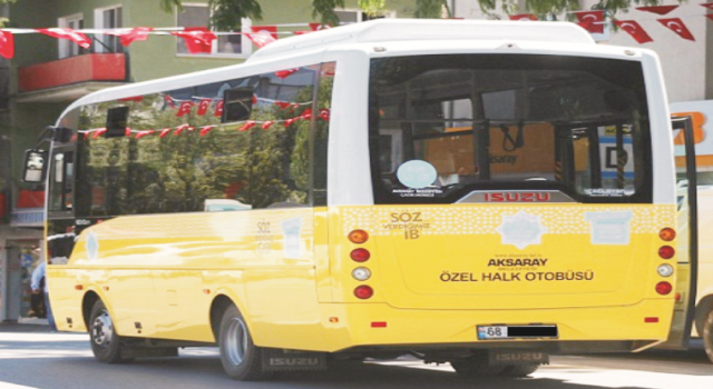 ASÜ’lü Öğrenciler Ulaşıma Çözüm İstiyor