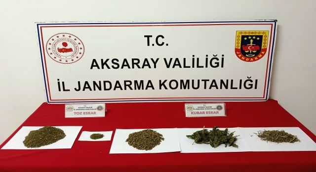 Jandarma Ekipleri 458 Gram Esrar İle Yakaladı