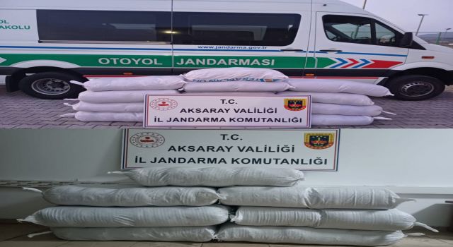 3 Otobüste 1 Tondan Fazla Kaçak Tütün Ele Geçirildi
