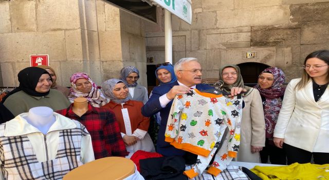 ‘Aile Destek Merkezi’ Kursiyerleri Kermes Düzenledi