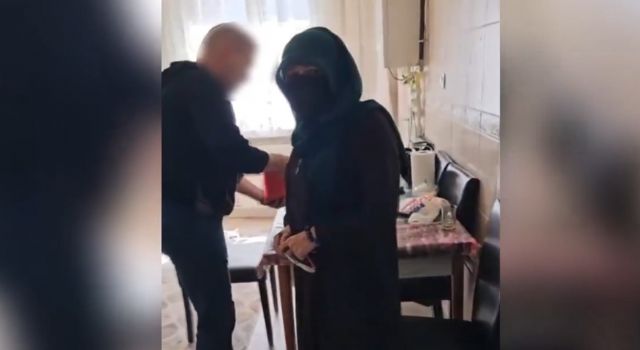 100 Ayrı Suçtan Aranan Suç Makinesi Kadın Yakalandı