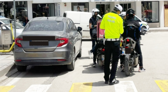 Trafik Ekipleri Göz Açtırmıyor
