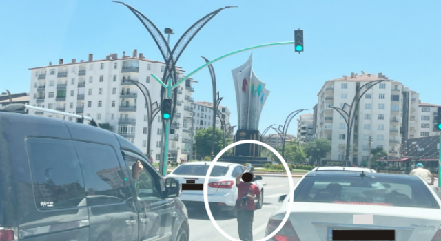 Trafik Işıklarını Mesken Tuttular
