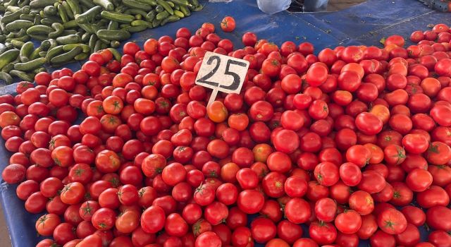 Pazar Fiyatlarından Kimse Memnun Değil
