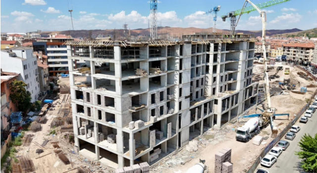 Yapı Kullanma İzni Verilen Daire Sayısı Yarı Yarıya Düştü