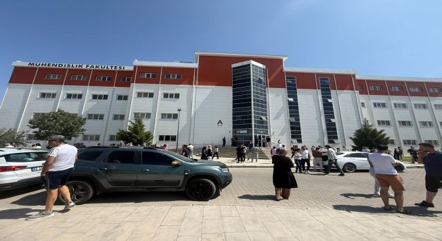 Binlerce Genç Memurluk Hayaliyle Ter Döktü