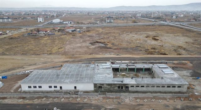 Aksaray Belediyesinin Yemek Fabrikası İnşaatı %65 Seviyeye Ulaştı
