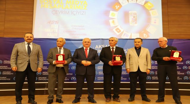 ASÜ Diş Hekimliği Fakültesi Öğrencileri Beyaz Önlüklerini Giyerek Mesleğe İlk Adımlarını Attı