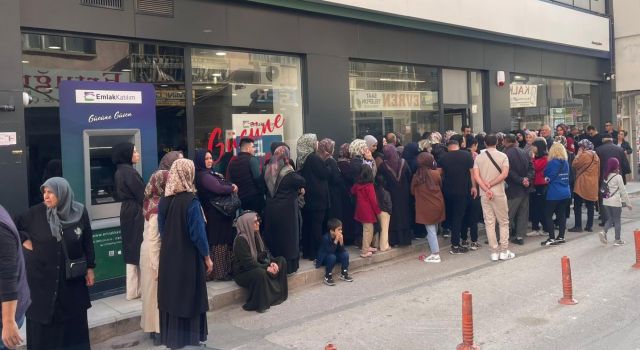 Vatandaşlar Akın, Akın Başvuruya Gidiyor