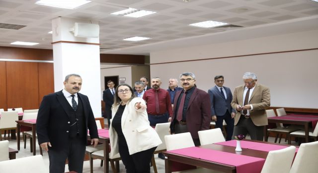 Rektör Arıbaş, Turizm Fakültesi’nde İncelemelerde Bulundu