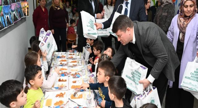 Başkan Dinçer, Miniklerin Tekne Orucu Coşkusuna Ortak Oldu