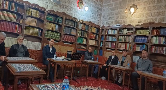 Bilim Kafede Türk Şiirinde Hz. Peygamber Tasavvuru Konuşuldu