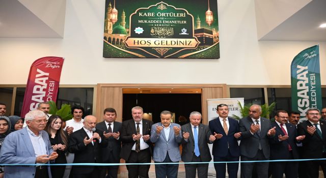 Kutsal Emanetler Sergisi'nin Resmi Açılış Töreni Gerçekleştirildi