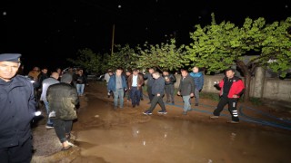 Sağanak, Su Baskınlarına Neden Oldu