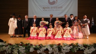 Güney Kore, Görsel Şölenle Tanıtıldı