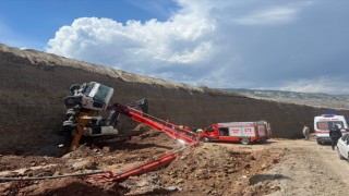 Yol İnşaatında Kaza; 1 Ölü, 1 Yaralı