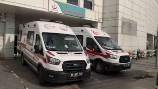 Otomobil Şarampole Devrildi, 2 Yaralı