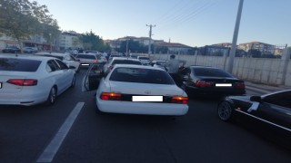 Rezillikte Kendi Sınırlarını Zorluyorlar