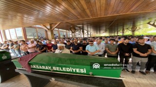 Trafik kazasında yaşamını yitiren anne, kızı ve torununun cenazesi Aksaray'da defnedildi