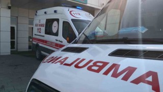 Tırla Çarpışan Hafif Ticari Araçtaki 6 Kişi Yaralandı
