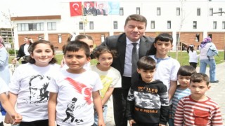 Başkan Dinçer; ‘’ "Çocuklar Bizim Hazinemiz, 23 Nisan Coşkusunu Hep Birlikte Yaşayalım!"