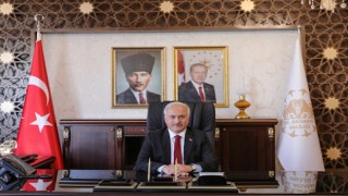 Vali Kumbuzoğlu “Hep Birlikte Nice Yüzyıllara”