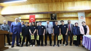 Arıbaş; Abdülhamid Han Fen Lisesi Öğrencileriyle Buluştu
