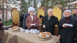 Somuncu Baba Anma Programı Sabah Namazıyla Başladı