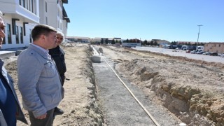 Yeni Belediye Önü Millet Bahçesi’nde Çalışmalar Hız Kesmeden Devam Ediyor