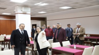 Rektör Arıbaş, Turizm Fakültesi’nde İncelemelerde Bulundu